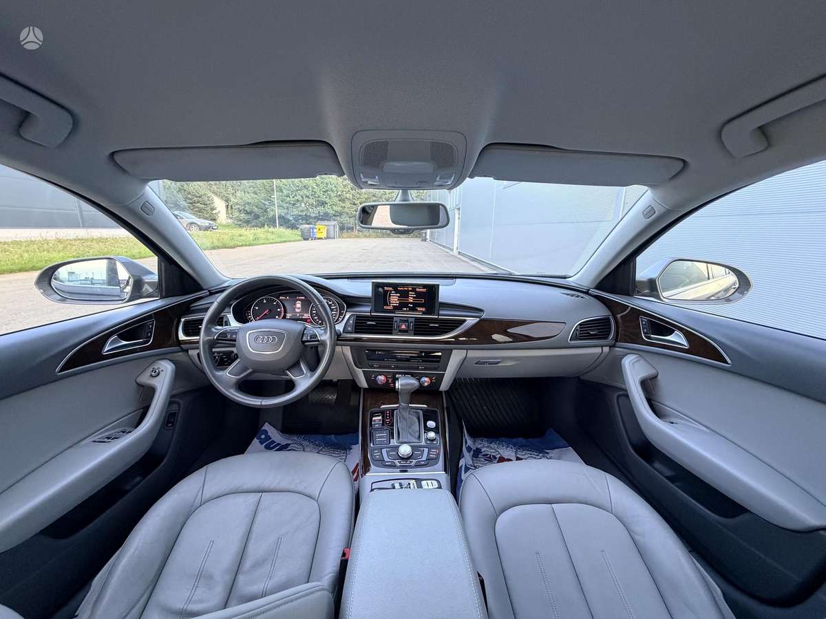 Audi A6, 2.0 l., Седан