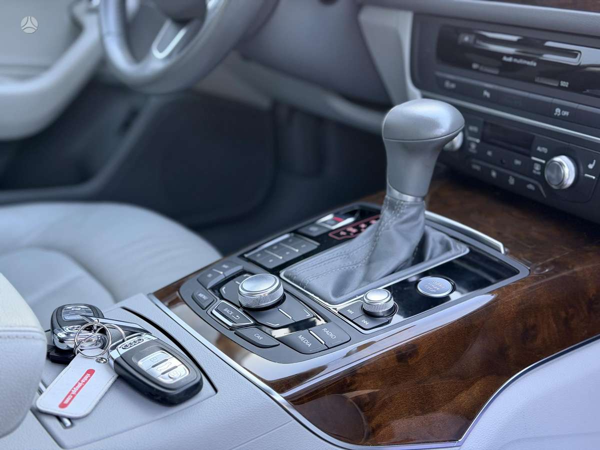 Audi A6, 2.0 l., sedanas