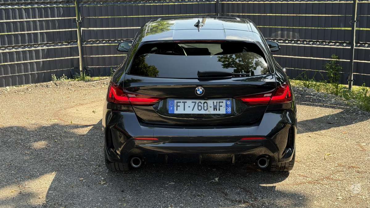 BMW 118, 2.0 l., hatchback