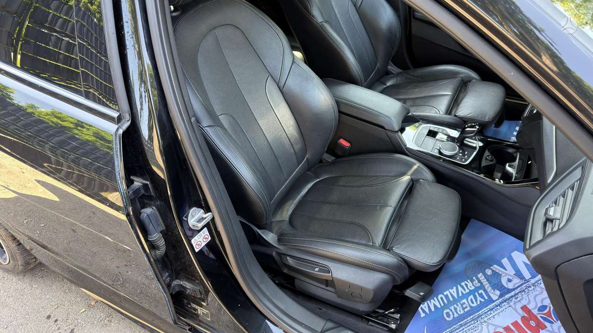 BMW 118, 2.0 l., hatchback