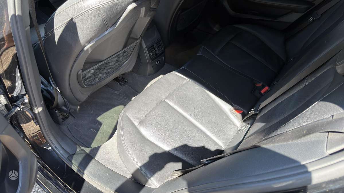 BMW 118, 2.0 l., hatchback