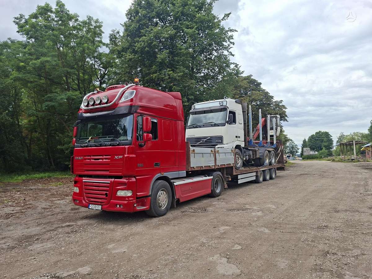 Loglift 105, grapples