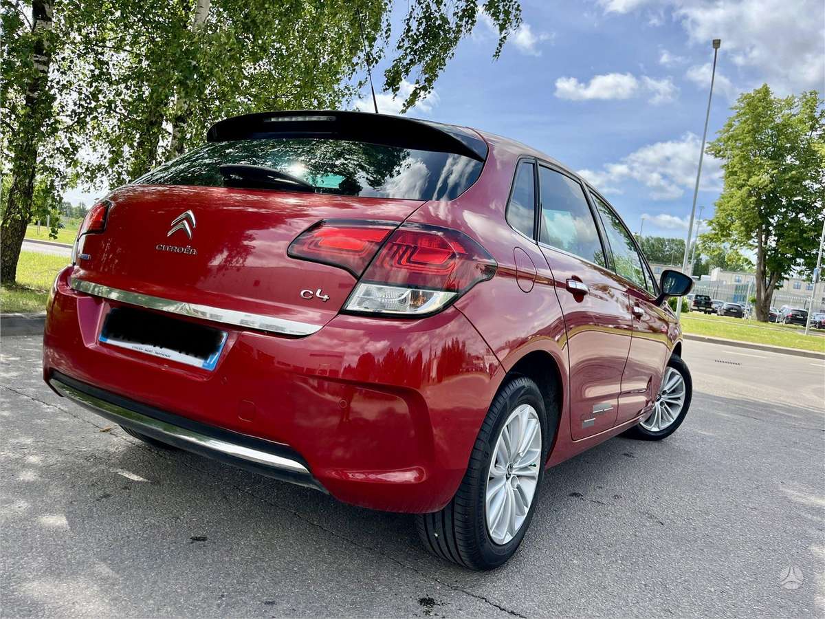 Citroen C4, 1.6 l., hatchback