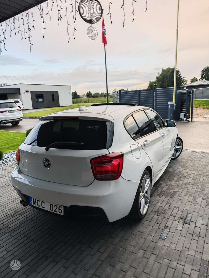 BMW 125, 2.0 l., Хэтчбек