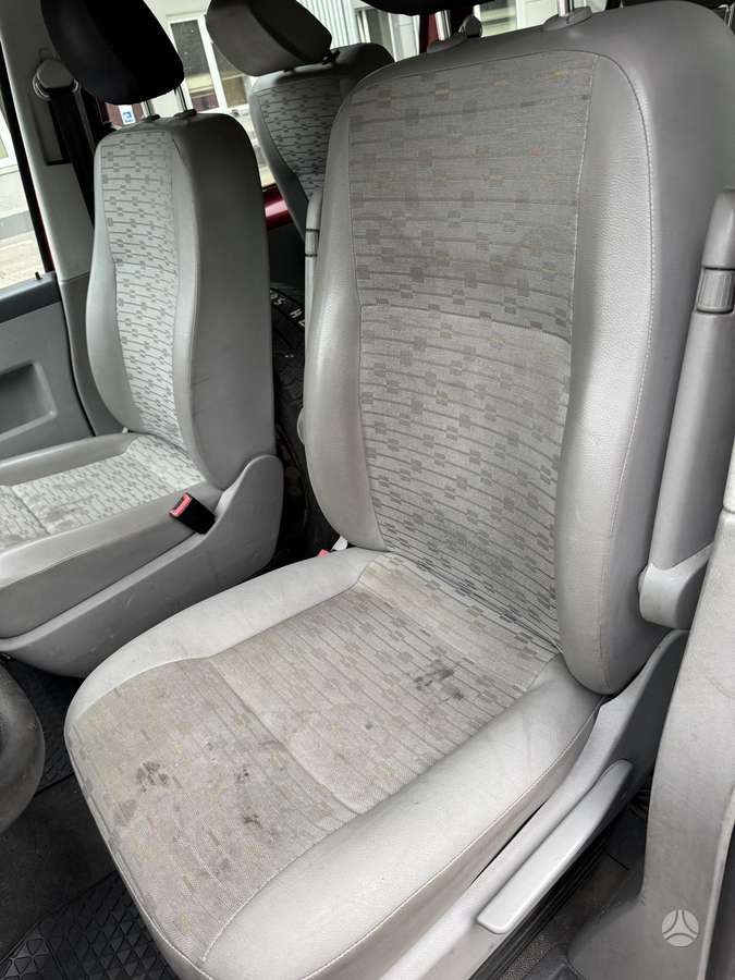 Volkswagen Transporter - 7