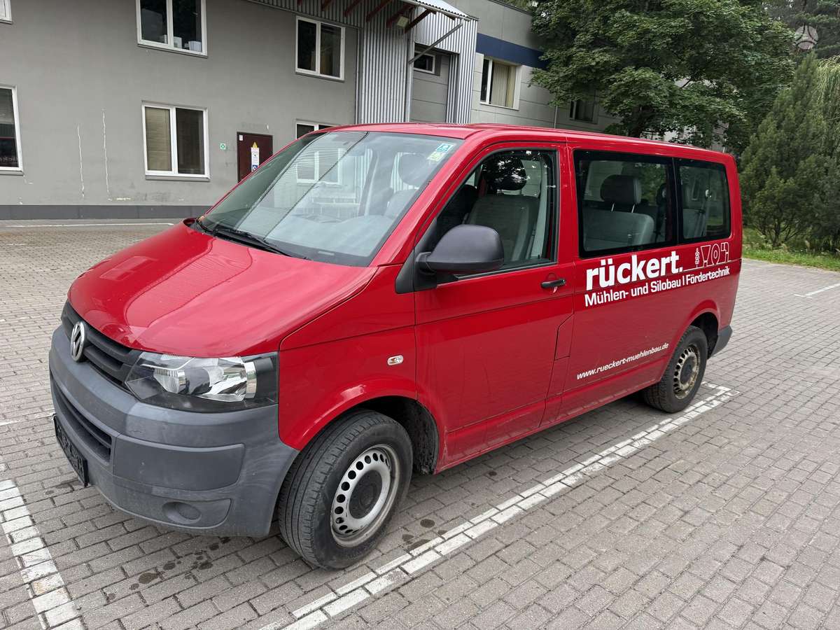 Volkswagen Transporter - 1