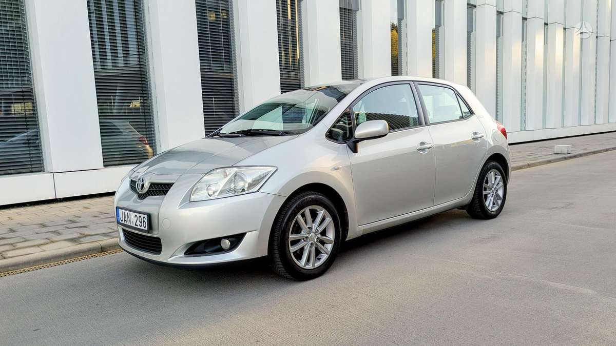 Toyota Auris, 1.6 l., hatchback