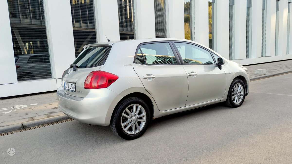 Toyota Auris, 1.6 l., hatchback