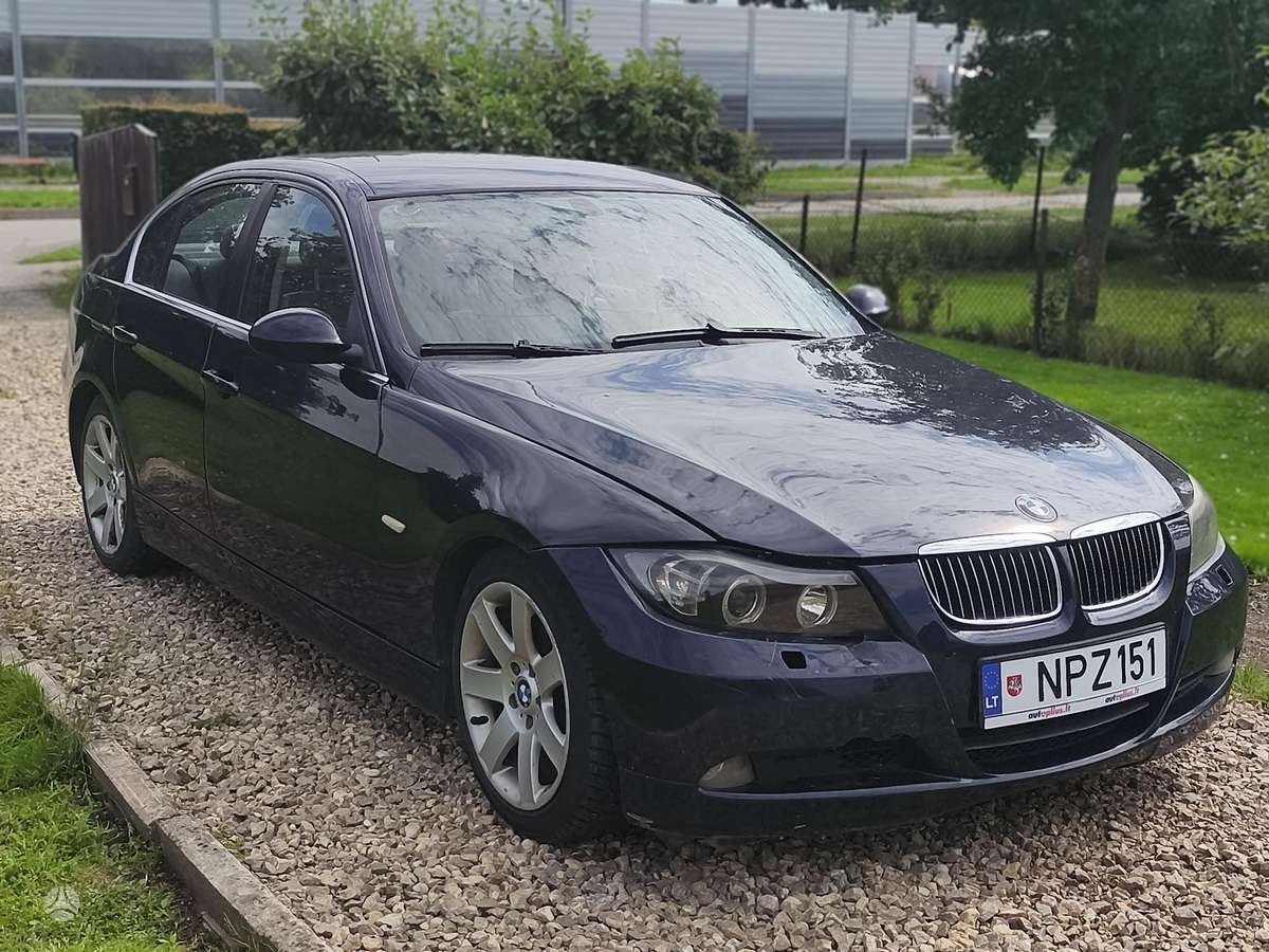 BMW 325, 2.5 l., Седан