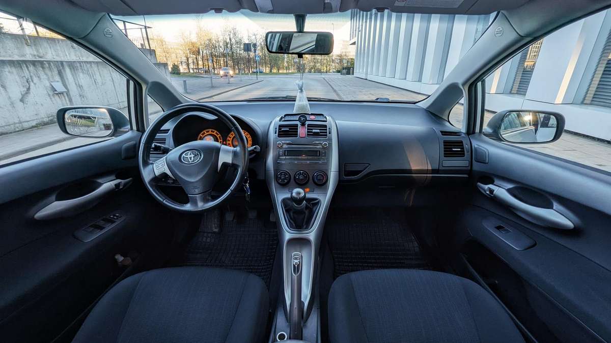 Toyota Auris, 1.6 l., hatchback