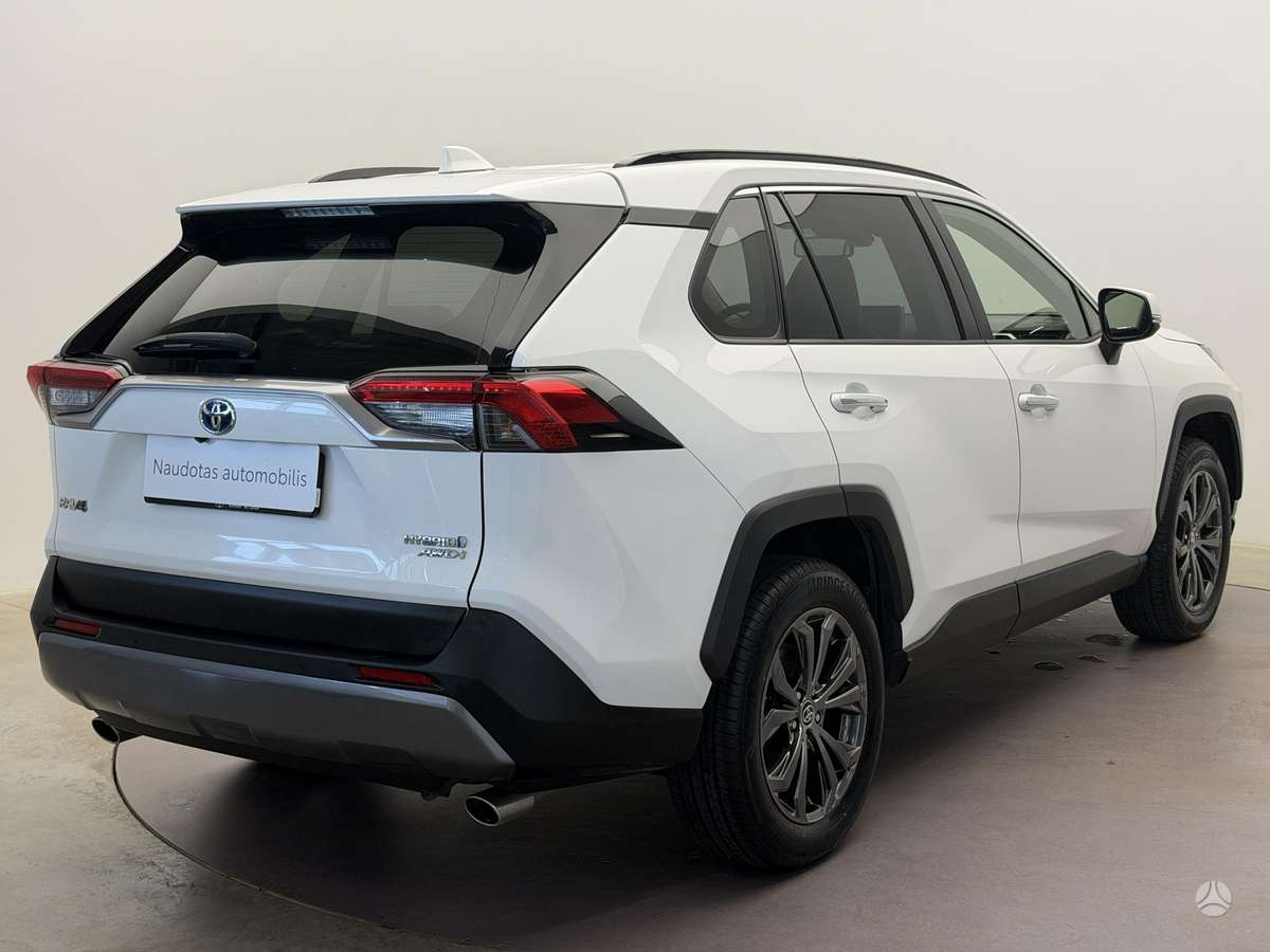Toyota RAV4 - 4