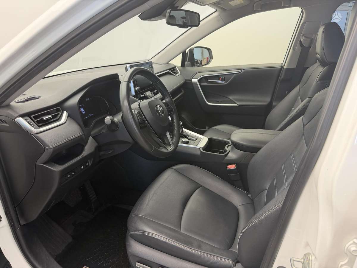 Toyota RAV4 - 7