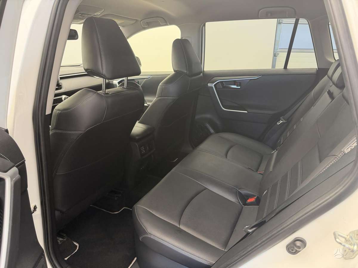 Toyota RAV4 - 12