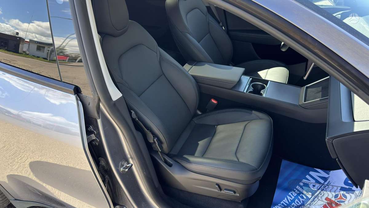 Tesla Model Y, 82 кВт·ч, Хэтчбек
