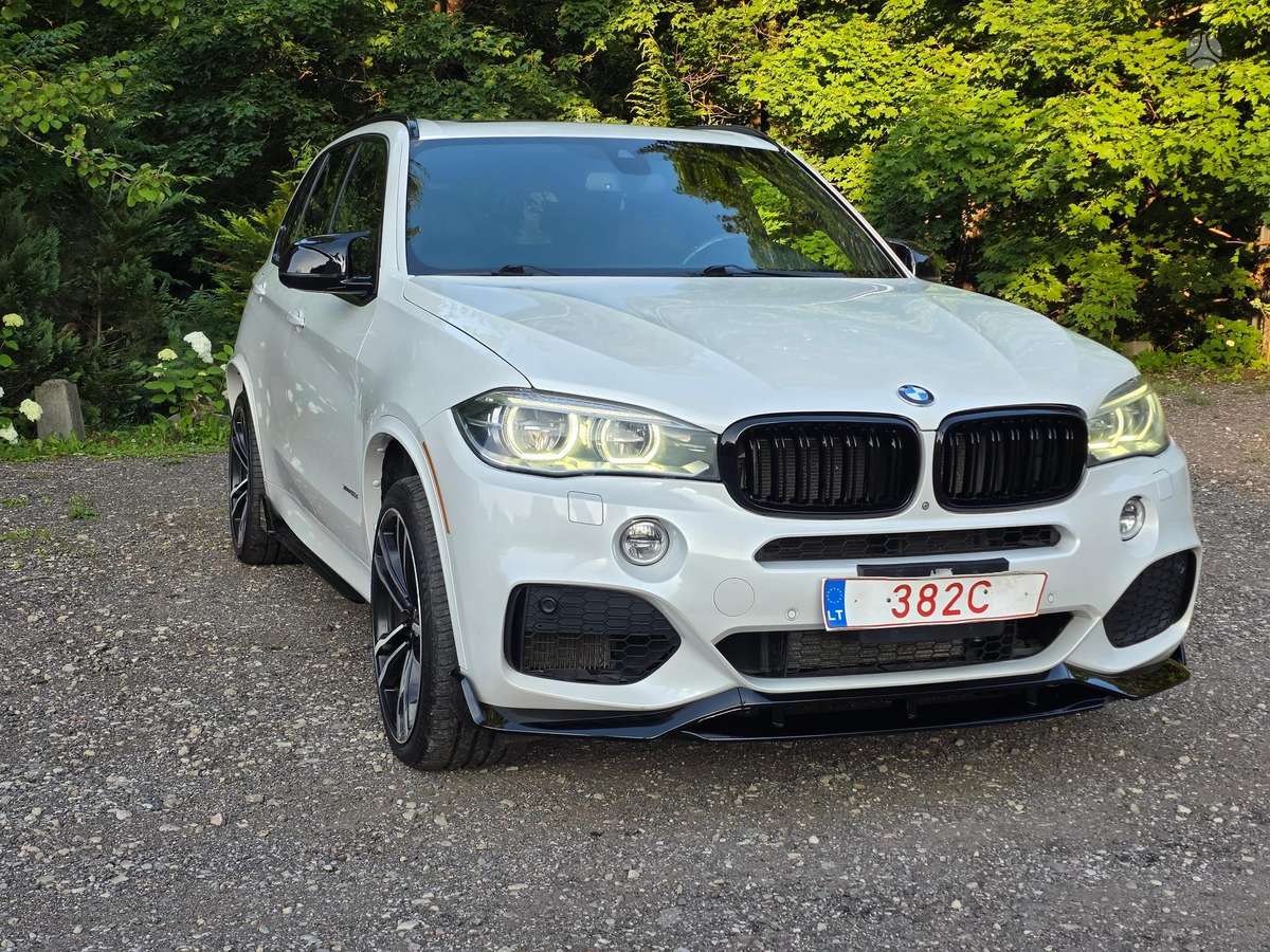 BMW X5, 4.4 l., off-road / crossover