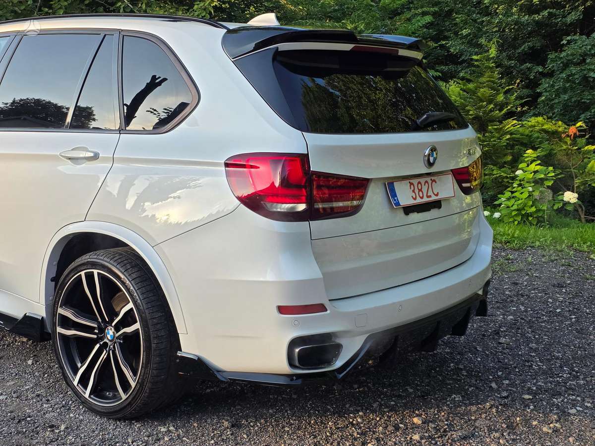BMW X5, 4.4 l., off-road / crossover