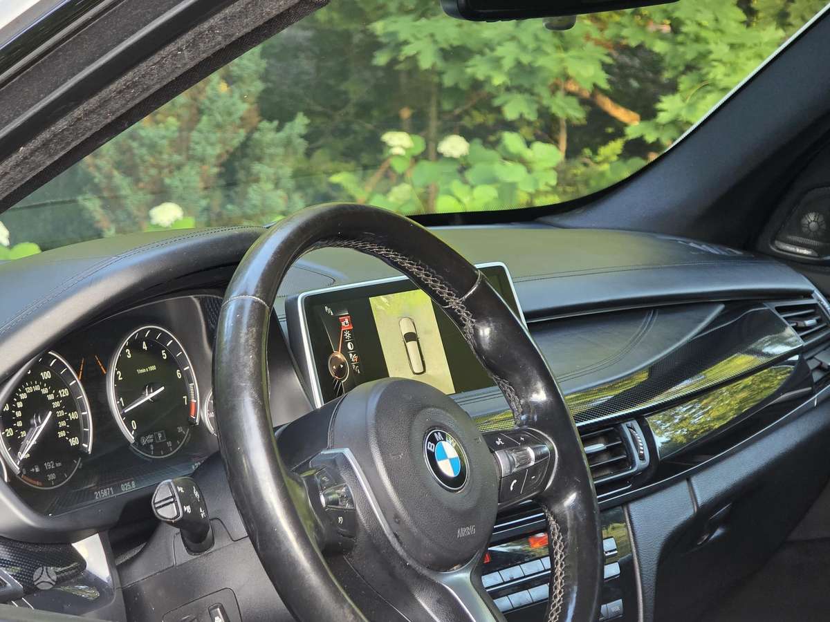 BMW X5, 4.4 l., off-road / crossover