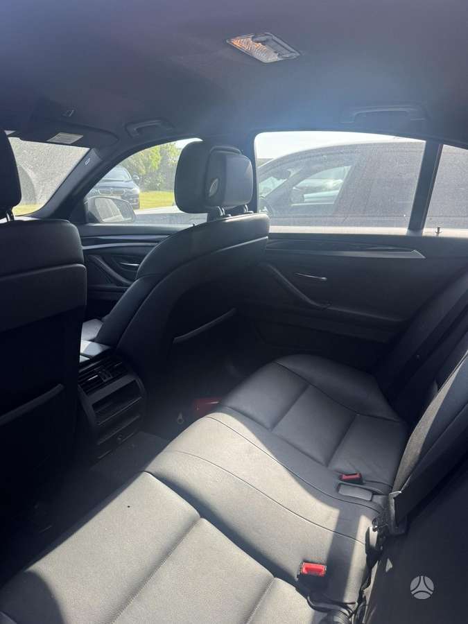 BMW 520, 2.0 l., Седан