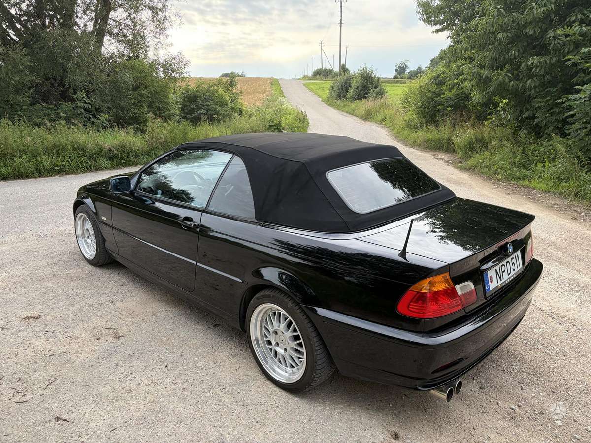 BMW 318, 2.0 l., convertible