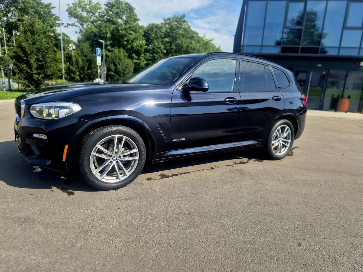 BMW X3, 2.0 l., off-road / crossover