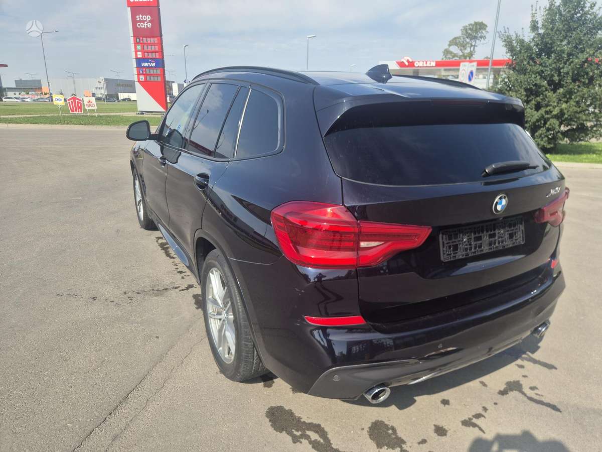 BMW X3, 2.0 l., off-road / crossover