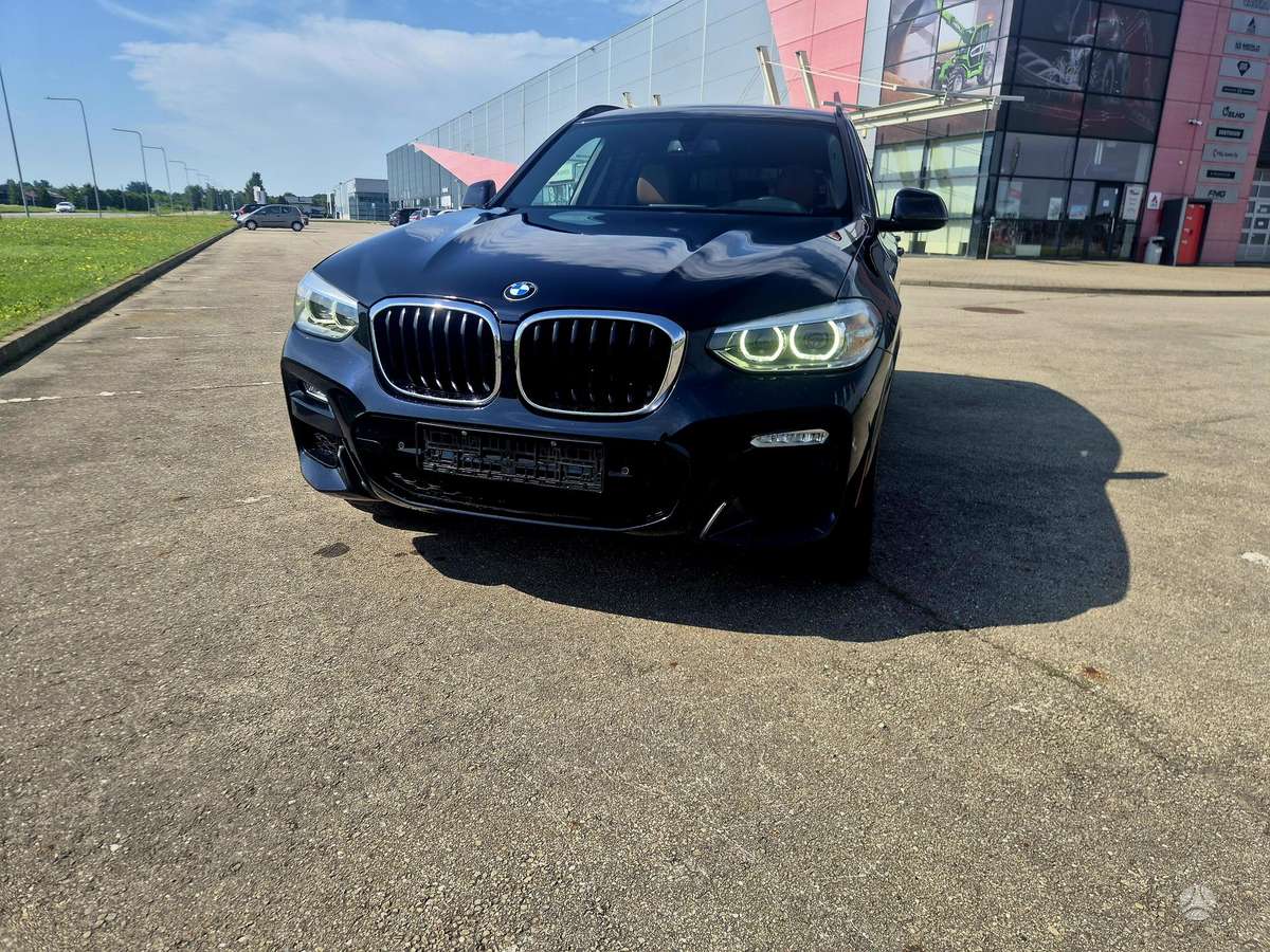 BMW X3, 2.0 l., off-road / crossover