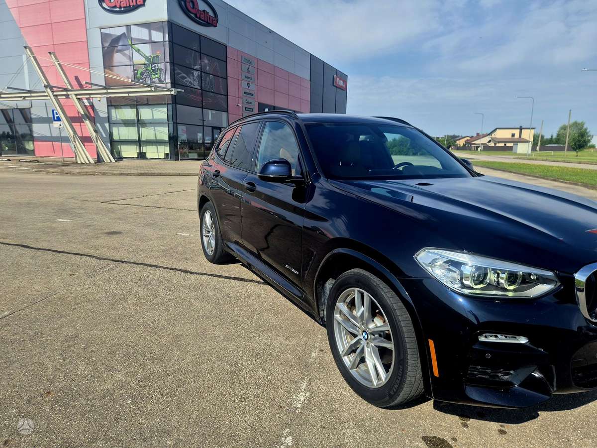 BMW X3, 2.0 l., off-road / crossover