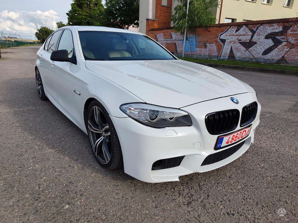 BMW 528, 3.0 l., Седан