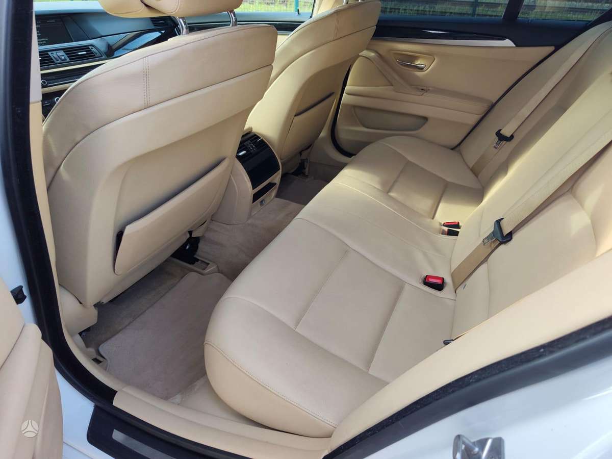 BMW 528, 3.0 l., Седан