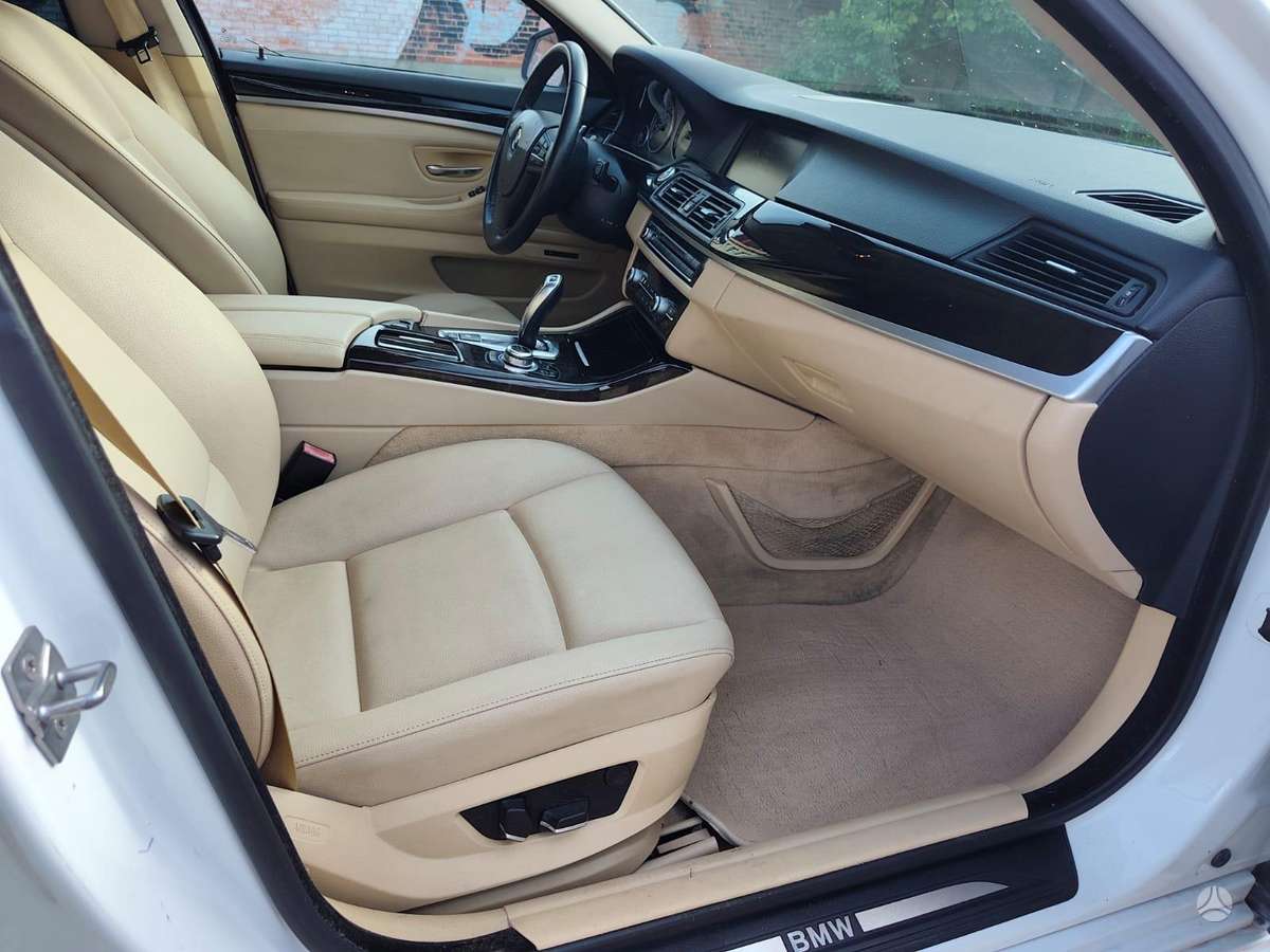 BMW 528, 3.0 l., Седан
