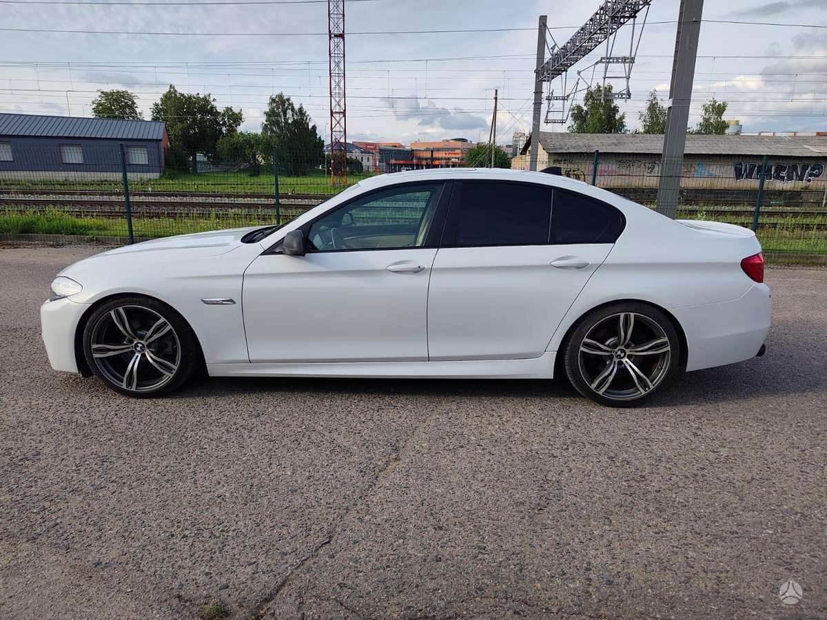 BMW 528, 3.0 l., Седан
