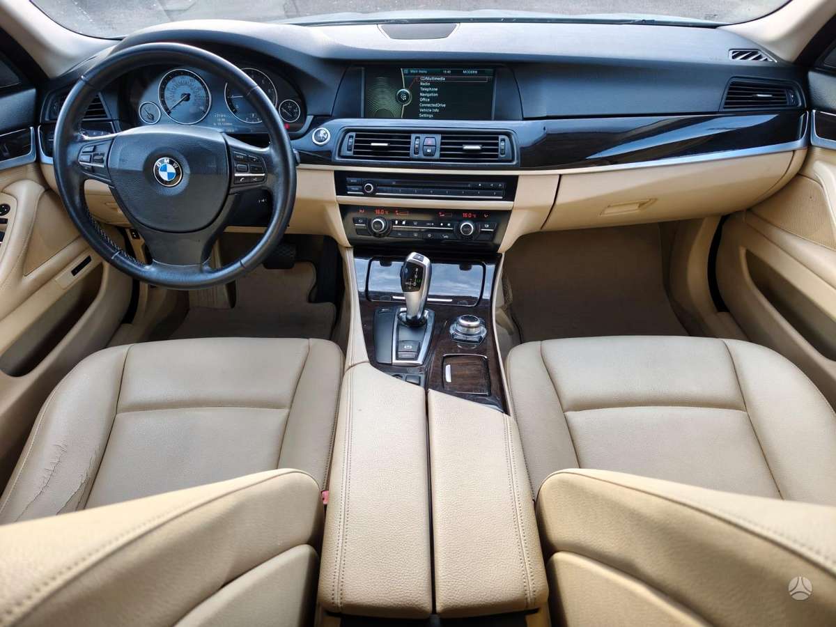 BMW 528, 3.0 l., Седан