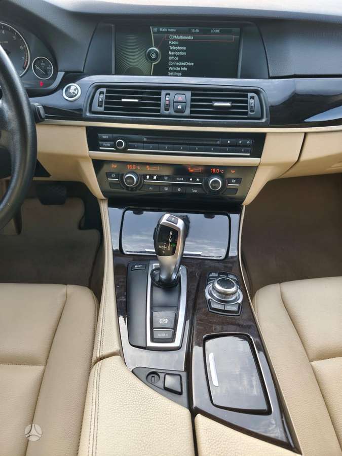 BMW 528, 3.0 l., Седан