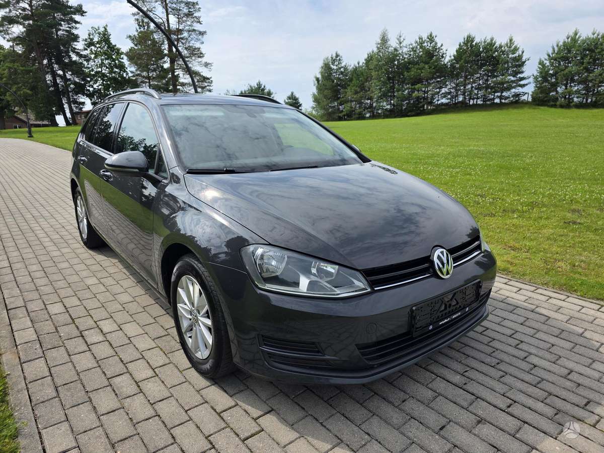 Volkswagen Golf - 2