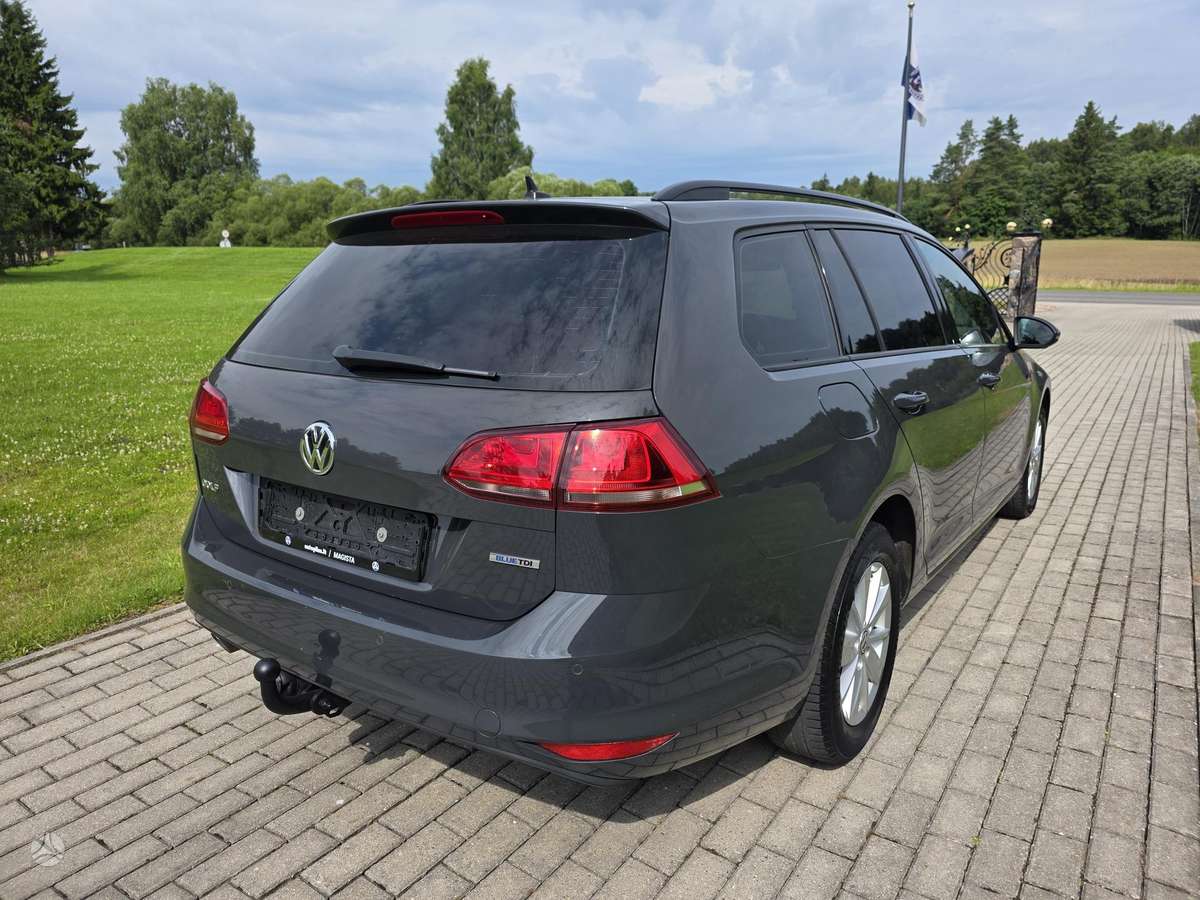 Volkswagen Golf - 3