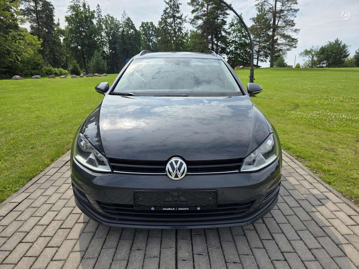 Volkswagen Golf - 5