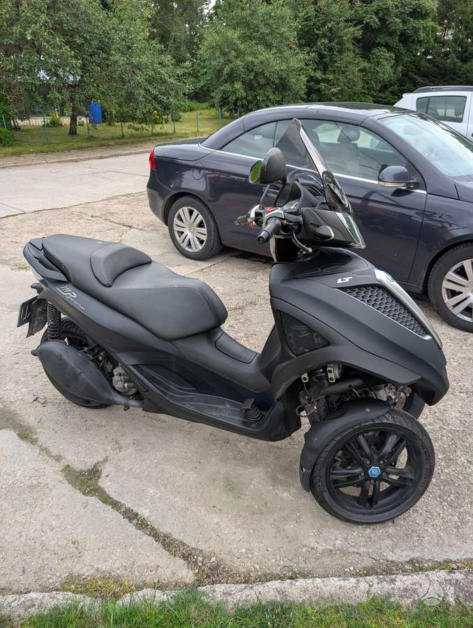 Piaggio MP3 300cc, трициклы