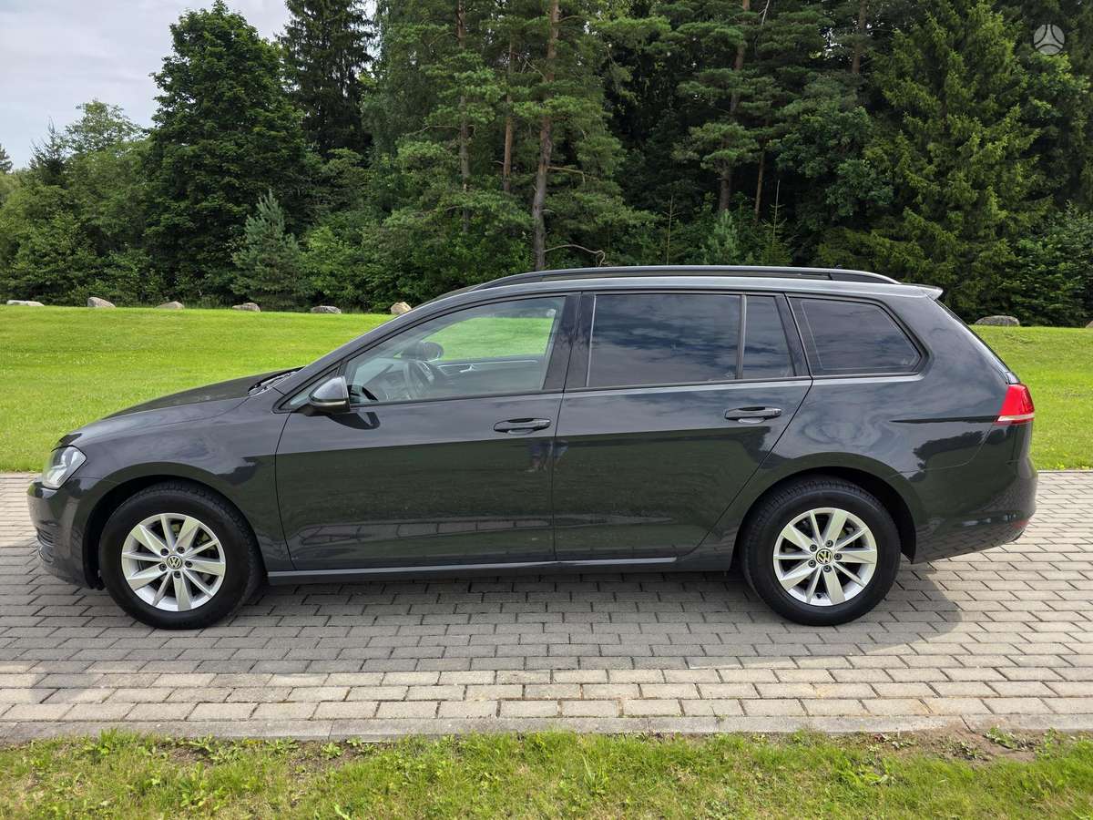 Volkswagen Golf - 11
