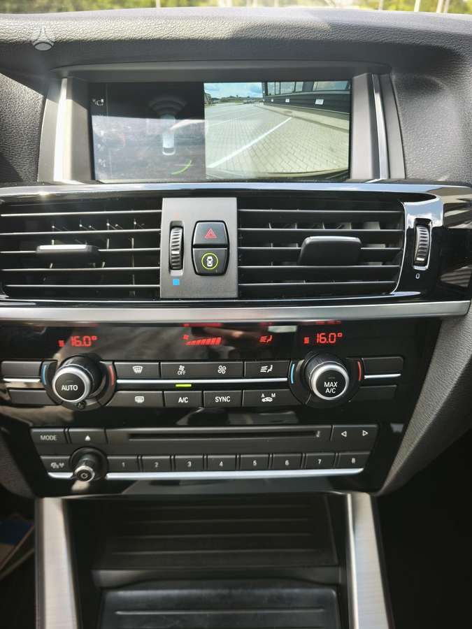 BMW X4, 2.0 l., off-road / crossover