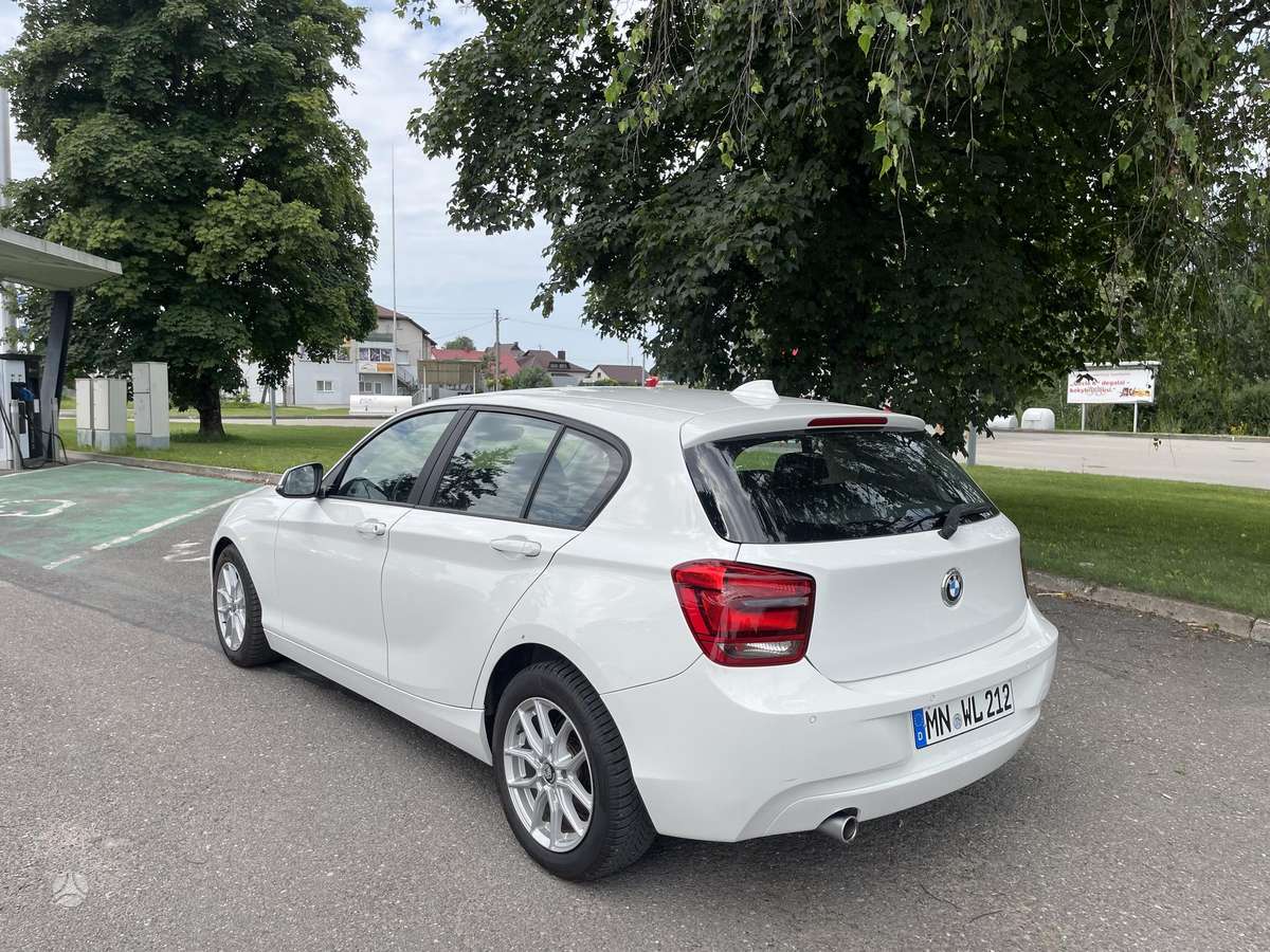 BMW 118, 2.0 l., Хэтчбек