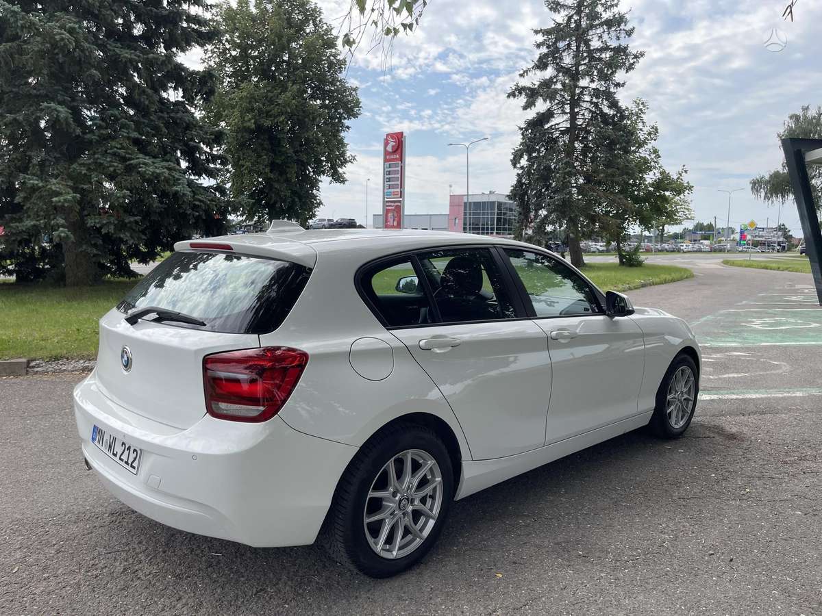 BMW 118, 2.0 l., hatchback