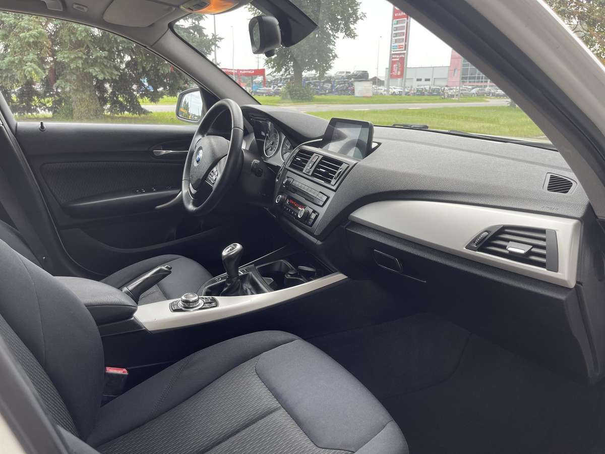 BMW 118, 2.0 l., Хэтчбек