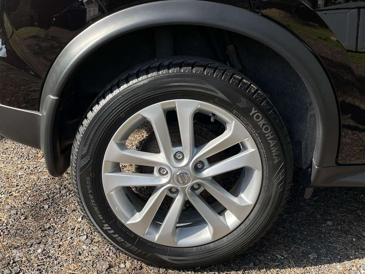 Nissan Juke, 1.2 l., Внедорожник / Кроссовер