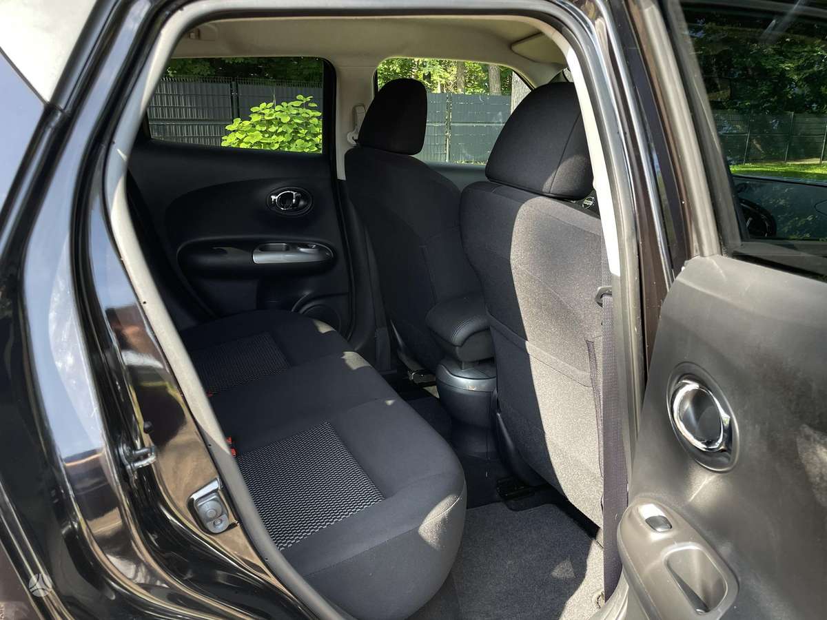 Nissan Juke, 1.2 l., Внедорожник / Кроссовер