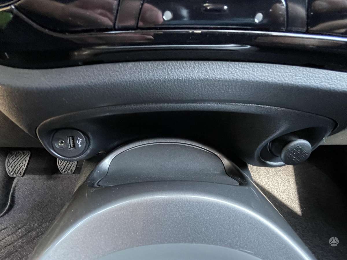 Nissan Juke, 1.2 l., Внедорожник / Кроссовер