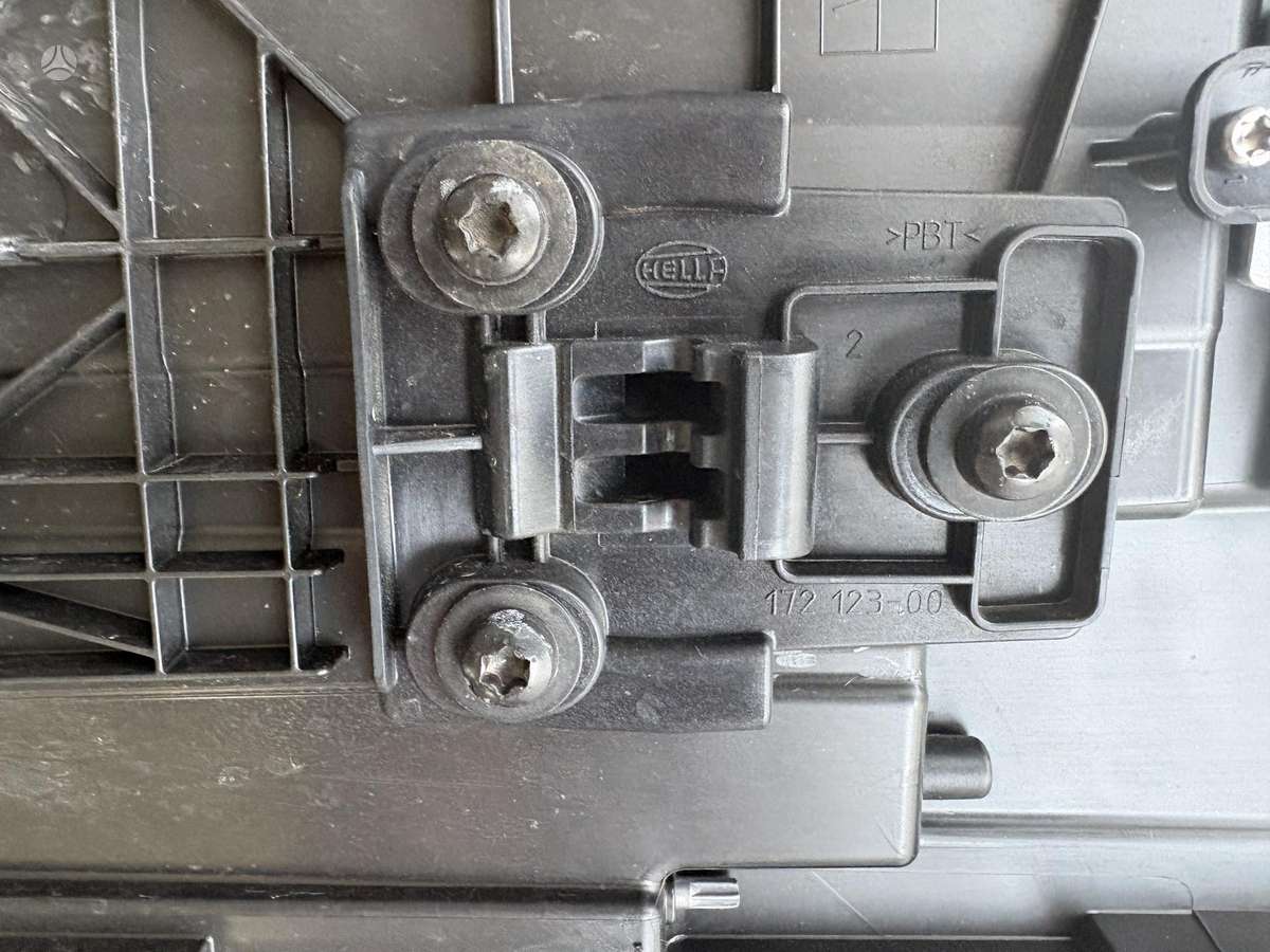 Porsche Cayenne body parts