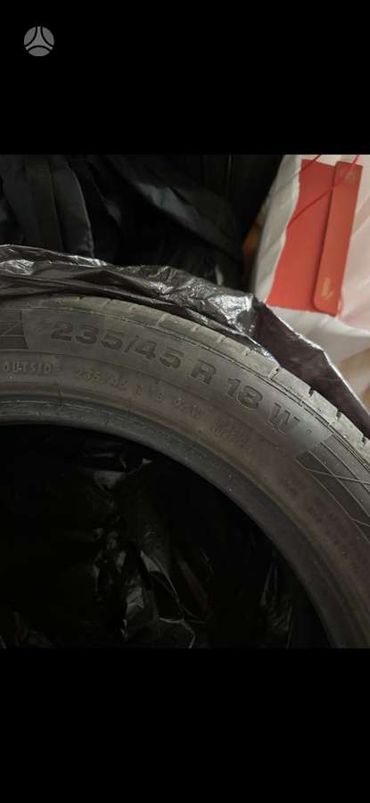 Continental, universalios 235/45 R18