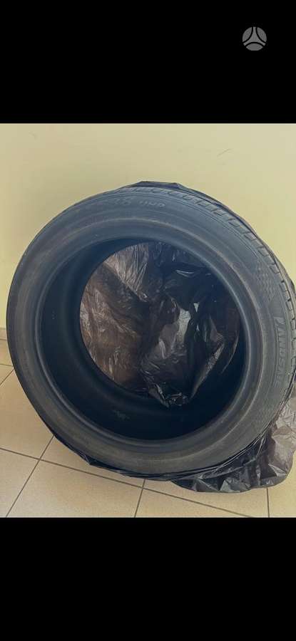 Continental, всесезонные 235/45 R18