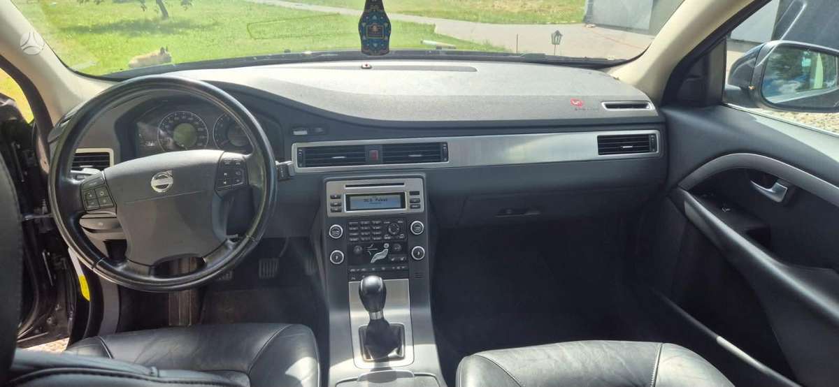 Volvo S80, 2.5 l., Седан
