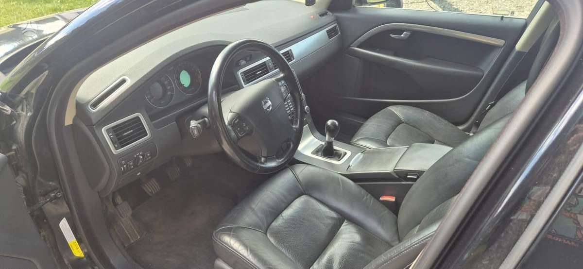 Volvo S80, 2.5 l., Седан
